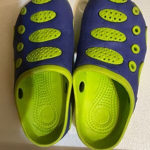 Children’s size 2 shoes